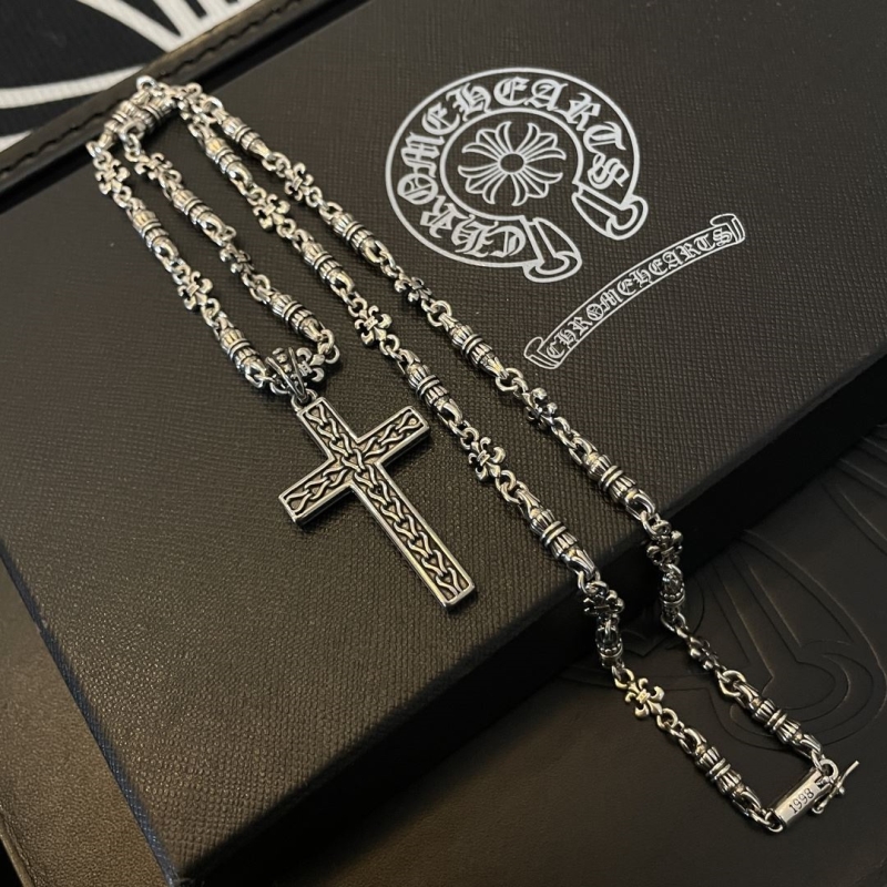 Ch**me He**ts necklaces